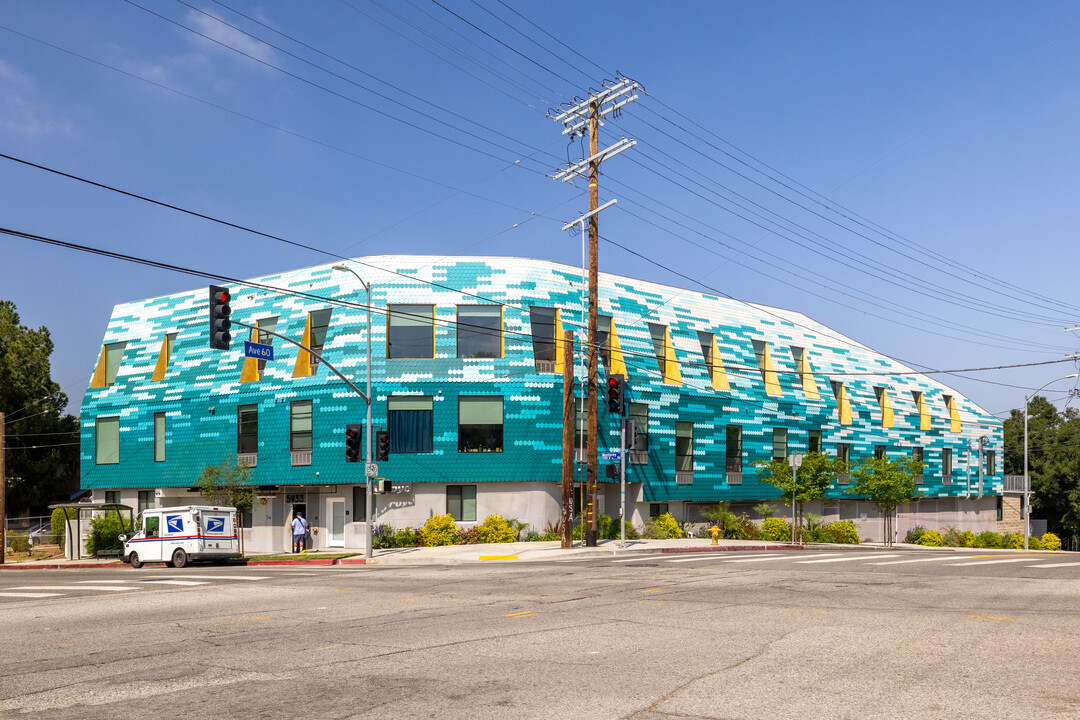 Arroyo Apartments in Los Angeles, CA - Building Photo