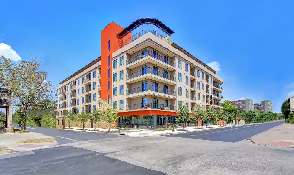 Regents West at 24th and 26th in Austin, TX - Building Photo