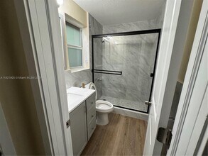 707 S 19th Ave in Hollywood, FL - Building Photo - Building Photo