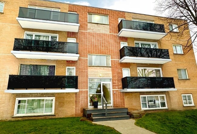 Breton Place Apartments
