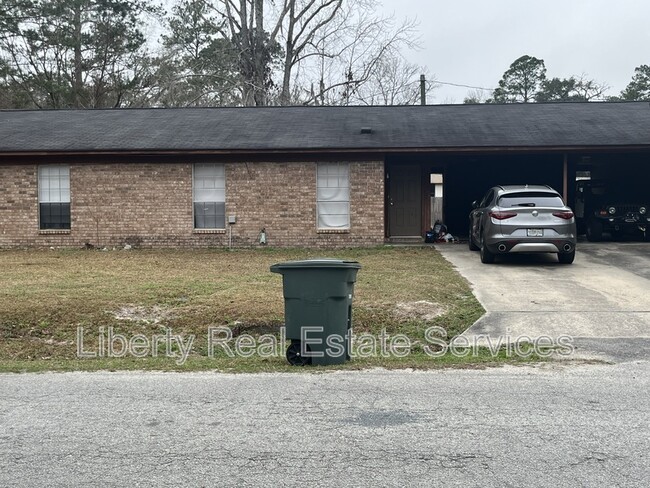 property at 989 Live Oak Dr