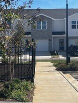 2587 Cliff Hollow Cir in Gulf Breeze, FL - Building Photo