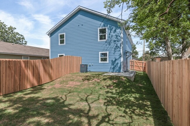 1115 S Terrace St in Temple, TX - Building Photo - Building Photo