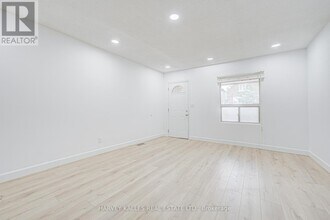 184 Cedric Ave in Toronto, ON - Building Photo - Building Photo