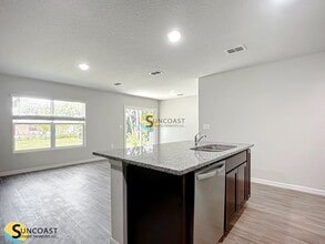 11 Regis Ln in Palm Coast, FL - Building Photo - Building Photo