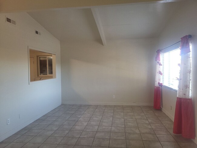 13353 Mt Whitney St in Reno, NV - Building Photo - Building Photo