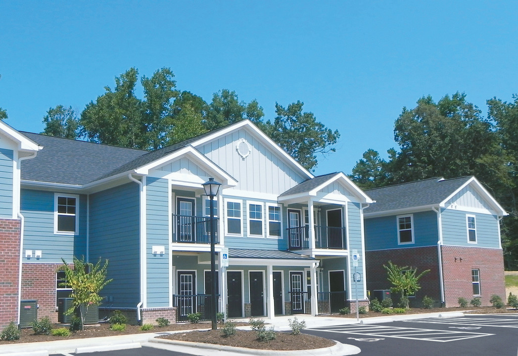 Forest Park Crossing in Kannapolis, NC - Building Photo