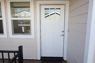 12911 SE Ridgecrest Rd in Happy Valley, OR - Foto de edificio - Building Photo