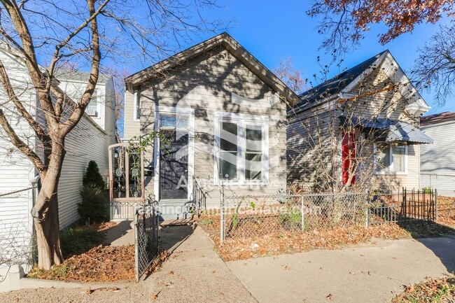 2327 Duncan St in Louisville, KY - Building Photo - Building Photo