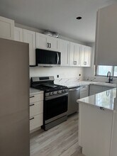 522-528 Alexandria Ave, Unit 14B in Los Angeles, CA - Building Photo - Building Photo