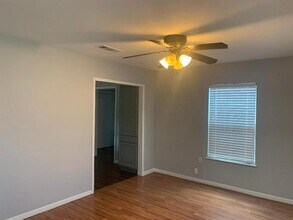 2501 Murphy Dr in Bedford, TX - Building Photo - Building Photo