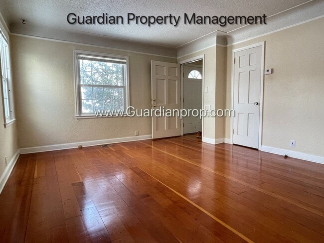 4618-4620 Cedar Ave S in Minneapolis, MN - Building Photo - Building Photo