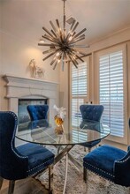 8616 Turtle Creek Blvd in Dallas, TX - Building Photo - Building Photo