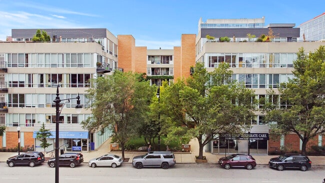 property at 1440 S Michigan Ave