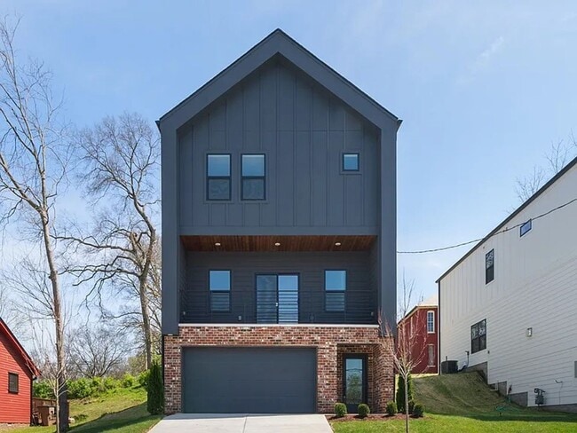 property at 913 Stockell St