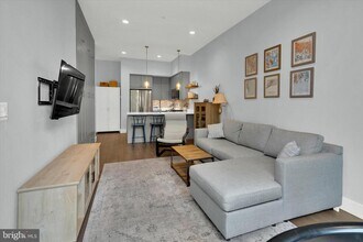 3225 Sherman Ave NW in Washington, DC - Building Photo - Building Photo