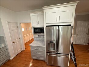 9301 Olde Mill Pond Dr in Glen Allen, VA - Building Photo - Building Photo