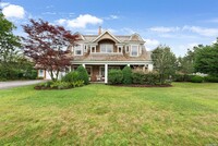 20 Beach Ln in Southampton, NY - Foto de edificio - Building Photo