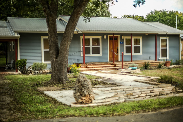 314 2nd St in Blanco, TX - Building Photo