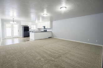 2454 W 630 N in Vernal, UT - Building Photo - Building Photo