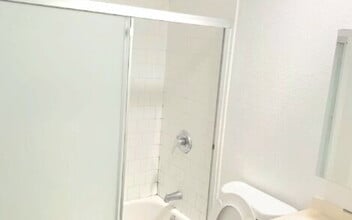 844 W 54th St in Los Angeles, CA - Building Photo - Building Photo