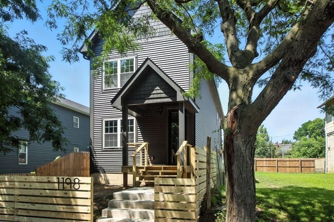 property at 1198 E Rich St