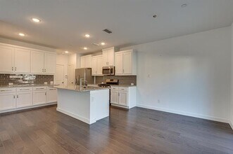 2725 Splendor Ln in Little Elm, TX - Building Photo - Building Photo