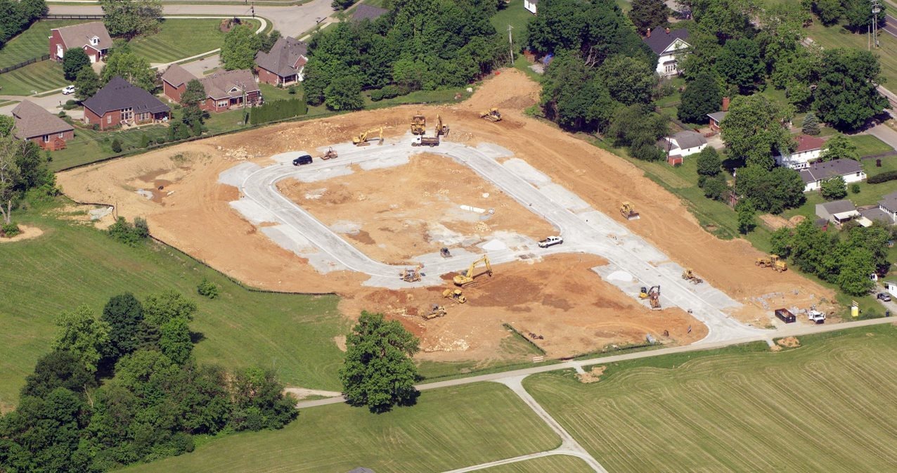 The Bungelows in La Grange, KY - Building Photo