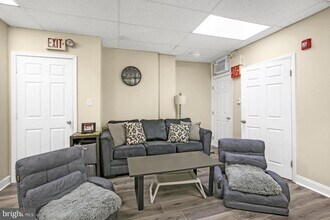 300 Levering Mill Rd in Bala Cynwyd, PA - Building Photo - Building Photo
