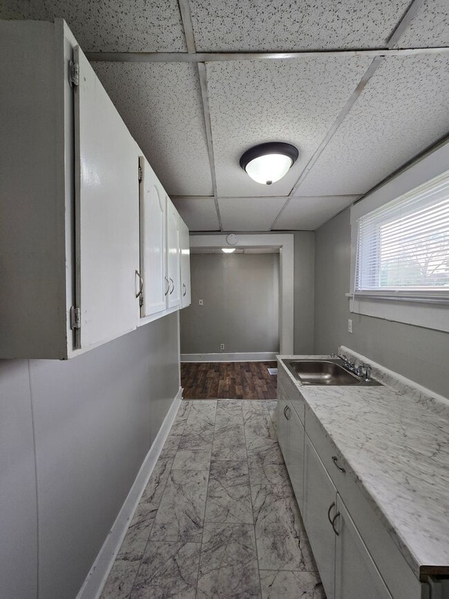 2207 S Walnut St in Muncie, IN - Building Photo - Building Photo