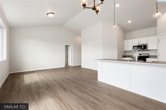 5505 Remington Dr in Pasco, WA - Foto de edificio - Building Photo