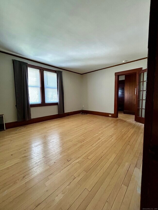 27 Pleasant St in Putnam, CT - Building Photo - Building Photo