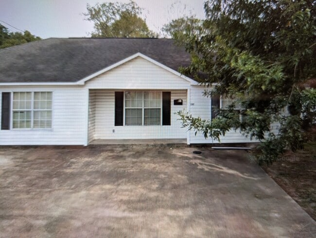 1207 Alabama St in Malvern, AR - Building Photo - Building Photo
