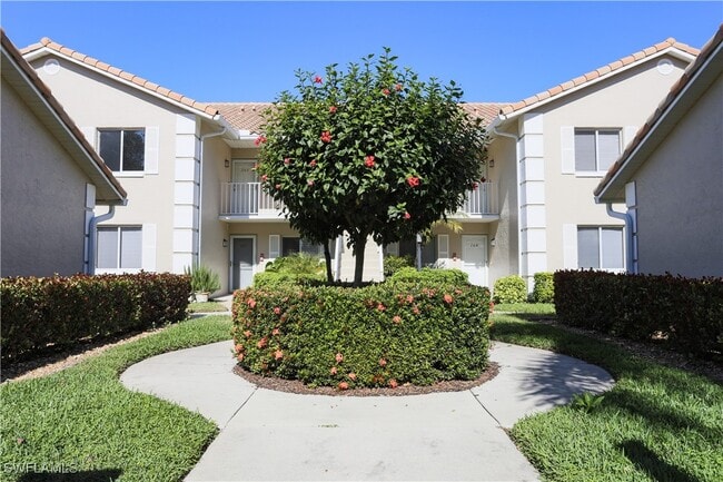 5908 Cranbrook Way in Naples, FL - Building Photo - Building Photo