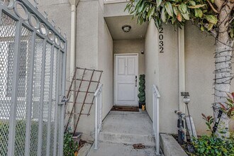 12032 S Broadway in Los Angeles, CA - Building Photo - Building Photo