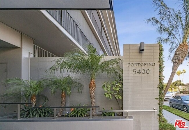 5400 E The Toledo in Long Beach, CA - Building Photo - Building Photo