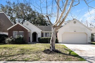 5011 Innsbruk Dr in Houston, TX - Building Photo