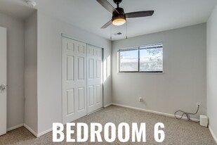 13489 W Auburn Ave in Lakewood, CO - Building Photo