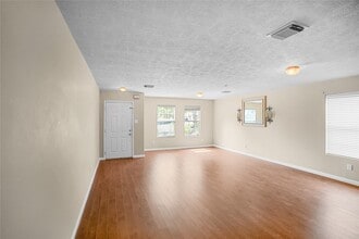 1006 Stillgate Ct in Spring, TX - Building Photo - Building Photo