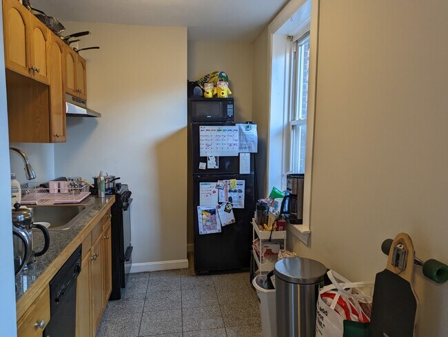 109 Fellsway W, Unit 25 in Medford, MA - Building Photo - Building Photo