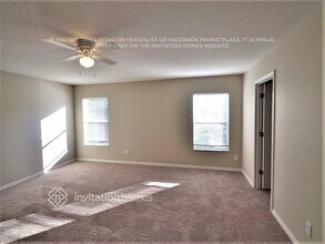 2404 Spring Hollow Loop in Wesley Chapel, FL - Foto de edificio - Building Photo