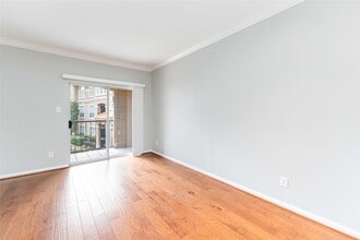 3231 Allen Pkwy, Unit 1211 in Houston, TX - Foto de edificio - Building Photo