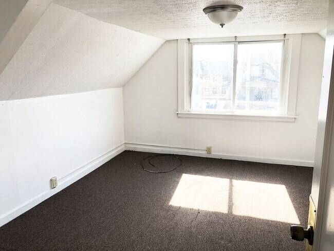 12905 Forest in Cleveland, OH - Building Photo - Building Photo