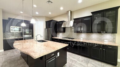 5284 S Joshua Tree Ln in Gilbert, AZ - Building Photo - Building Photo