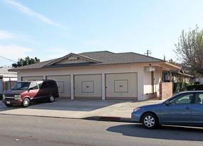 1744-1814 E Palmyra Ave Apartments