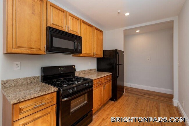 286 Chestnut Hill Ave in Boston, MA - Building Photo - Building Photo