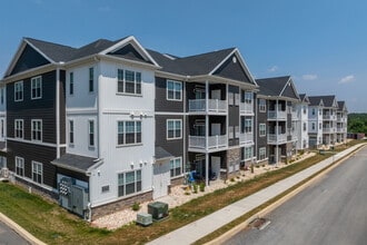 Hadley Place Apartments in Enola, PA - Building Photo - Building Photo