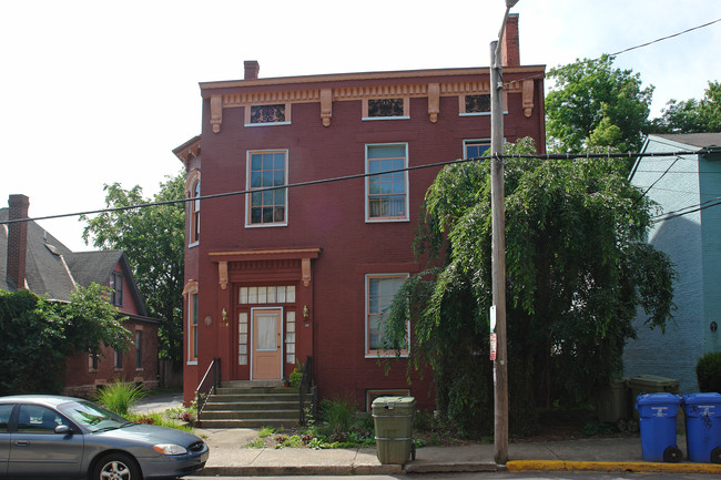 324 S Upper in Lexington, KY - Foto de edificio - Building Photo