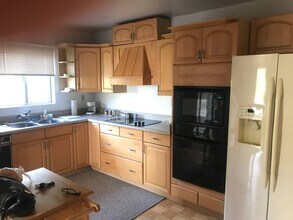 1357 S Magnolia Ave in El Cajon, CA - Building Photo - Building Photo