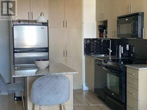 181 Wynford Dr in Toronto, ON - Building Photo - Building Photo